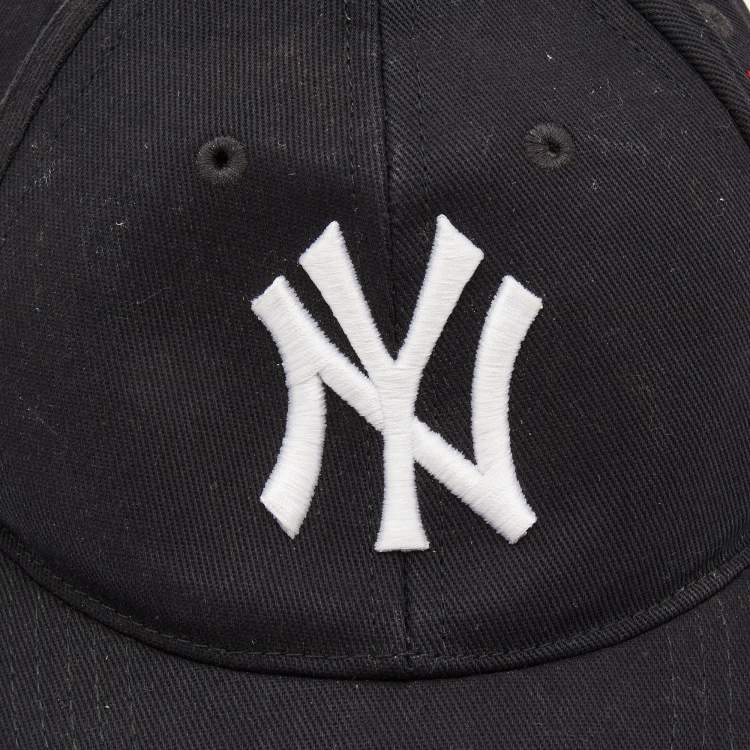 Pre Owned Gucci Black NY Yankees Butterfly Cotton Baseball Cap