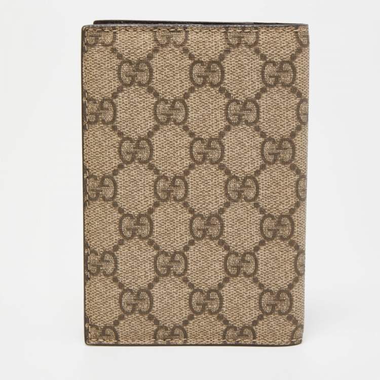 Pre Owned Gucci Beige GG Supreme Canvas Passport Holder