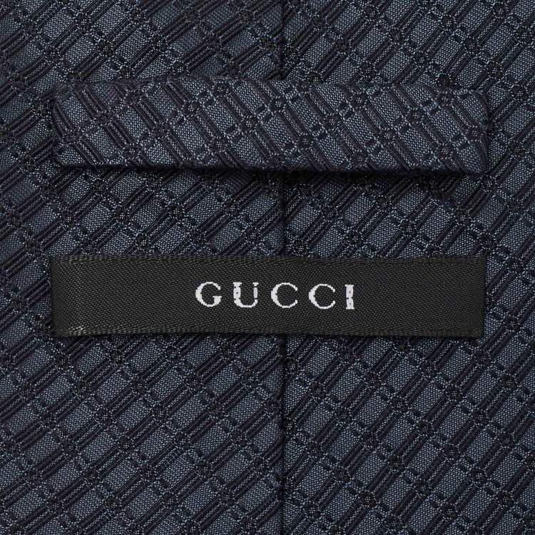 مملوكة مسبقًا Gucci Dark Blue Diagonal Stripe Pattern Silk Traditional Tie