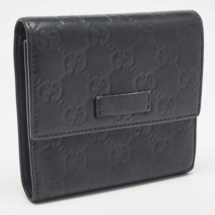 Pre Owned Gucci Black Microguccissima Leather Logo Trifold Wallet