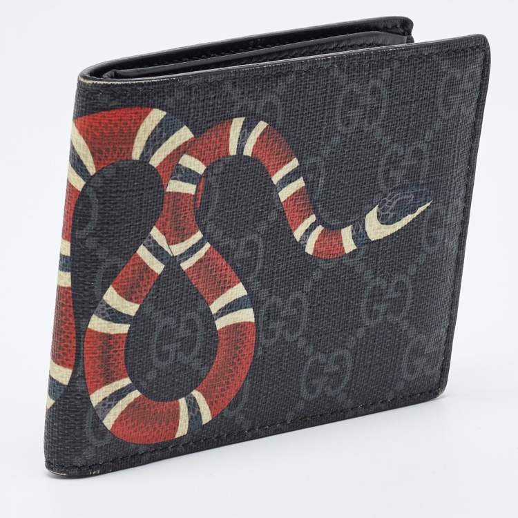 Pre Owned Gucci Black GG Supreme Canvas Snake Bifold Wallet 
