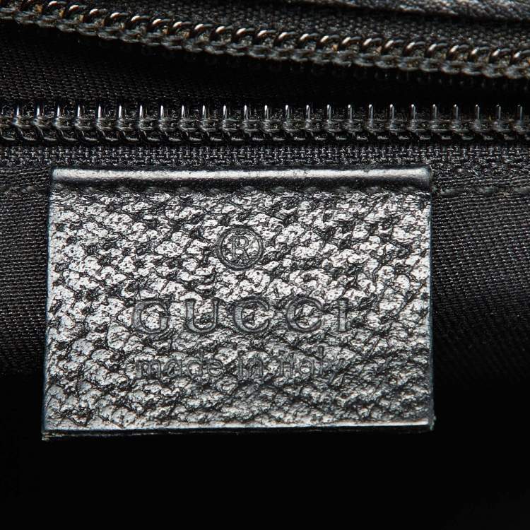 Pre Owned Gucci Black Leather Flap Wristlet Pouch