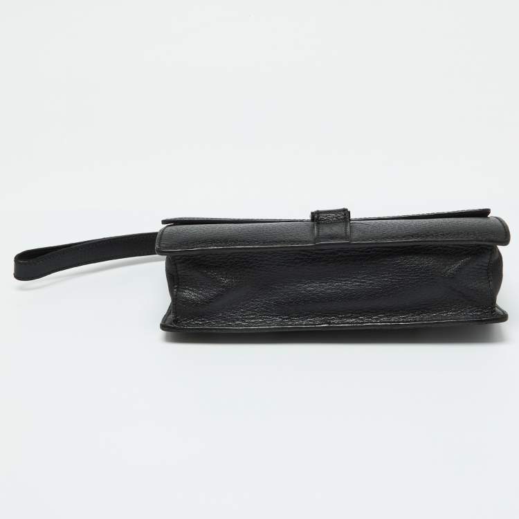 Pre Owned Gucci Black Leather Flap Wristlet Pouch