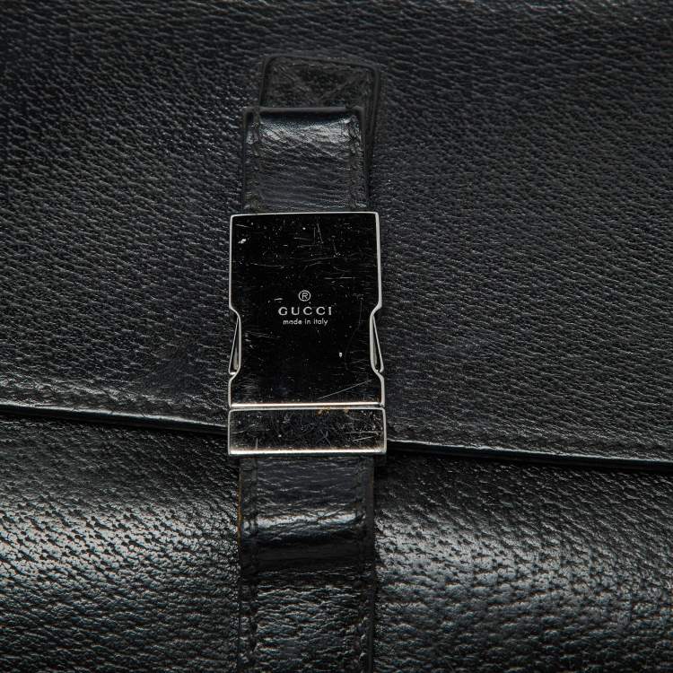 Pre Owned Gucci Black Leather Flap Wristlet Pouch