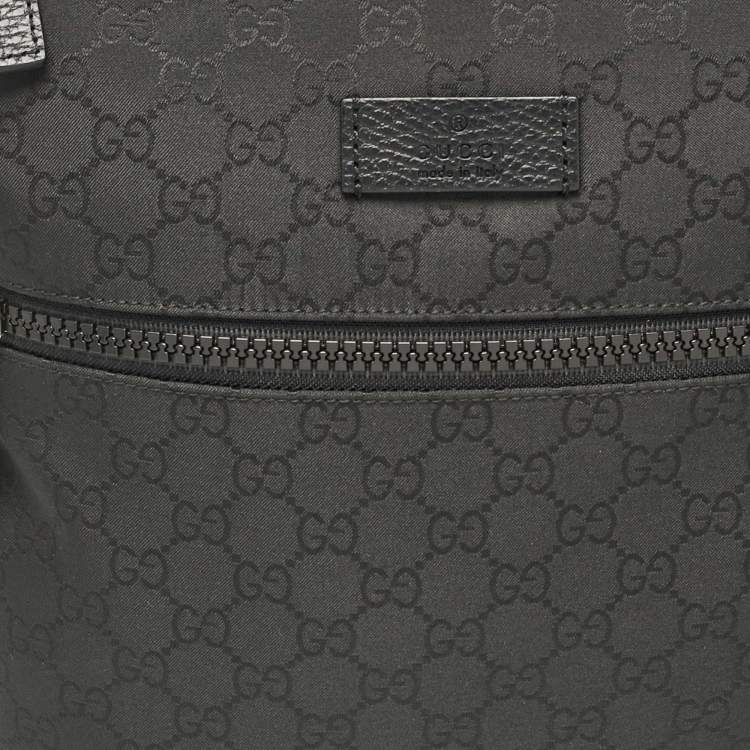 Pre Owned Gucci Black GG Nylon Messenger Bag