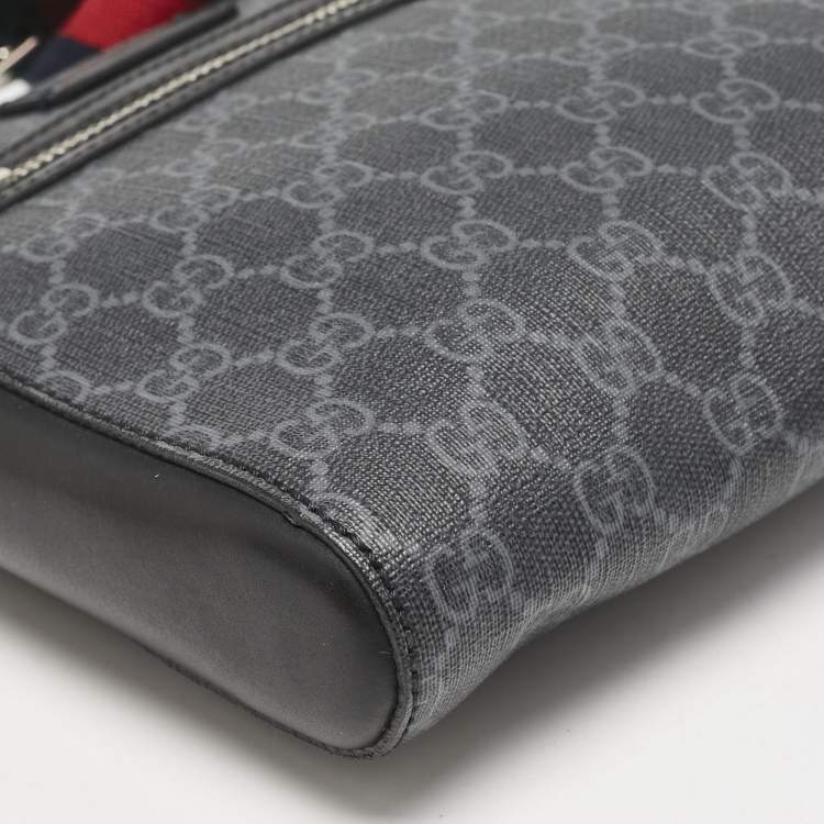 Pre Owned Gucci Black GG Supreme Canvas Small Messenger Bag
