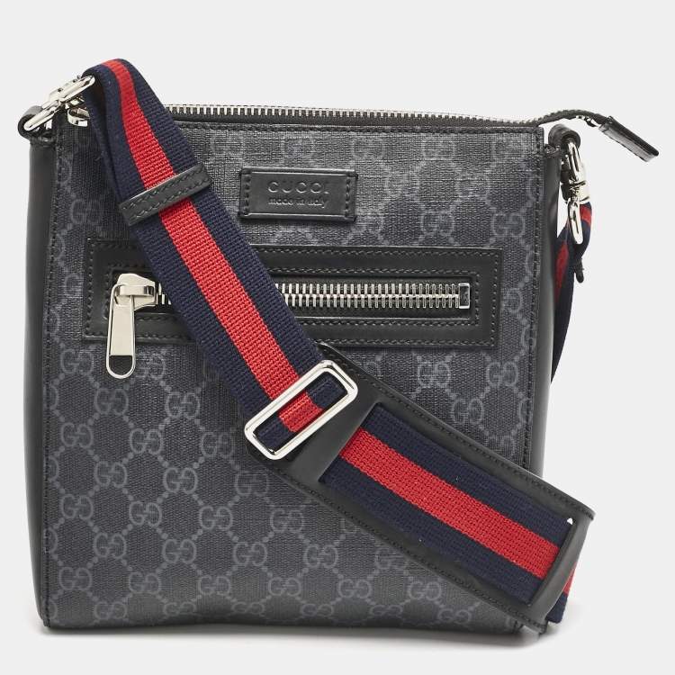 Pre Owned Gucci Black GG Supreme Canvas Small Messenger Bag