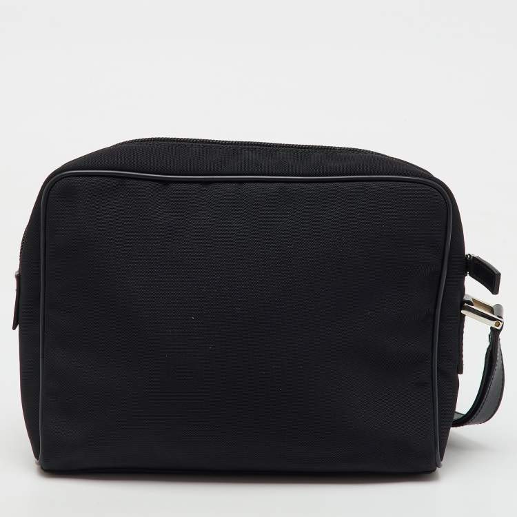 Pre Owned Gucci Black Nylon and Leather Wristlet Zip Pouch