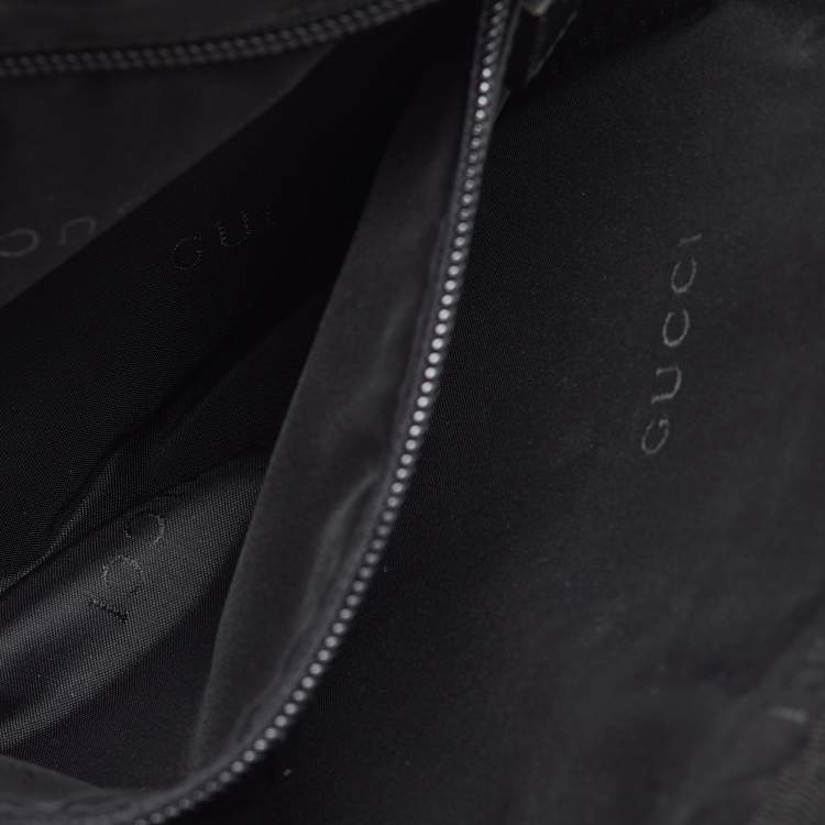 Pre Owned Gucci Black Nylon and Leather Wristlet Zip Pouch