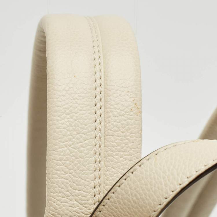 Pre Owned Gucci Off White Leather Logo Print Backpack