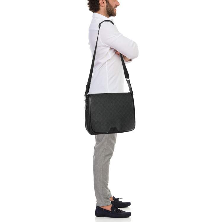 Pre Owned Gucci Grey GG Supreme Canvas and Leather Messenger Bag