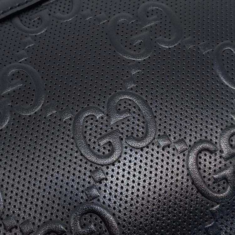 Pre Owned Gucci Black Leather GG Embossed Messenger Crossbody Bag