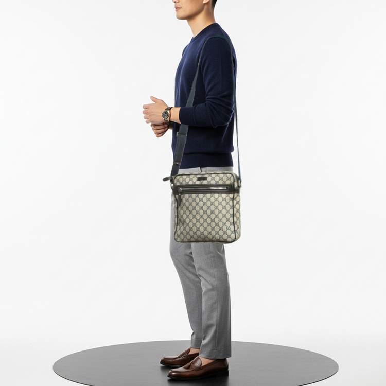 Pre Owned Gucci Navy Blue/Beige GG Supreme Canvas Messenger Bag