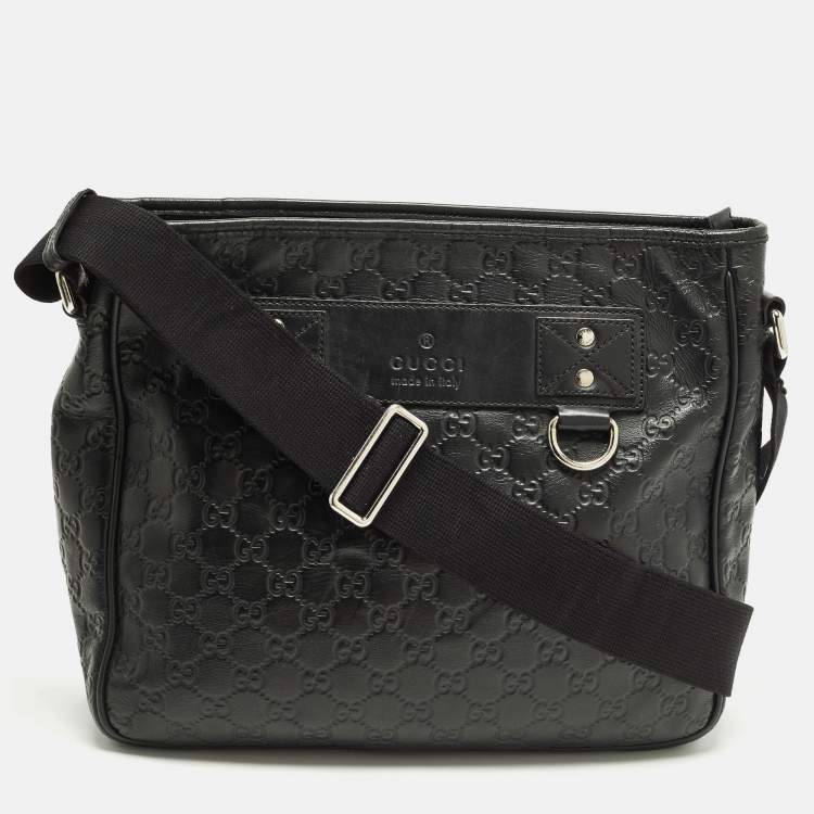 مملوكة مسبقًا Gucci Black Guccissima Leather Messenger Bag