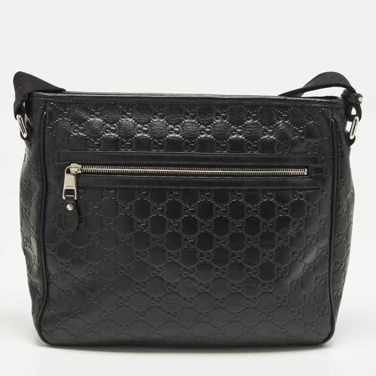 مملوكة مسبقًا Gucci Black Guccissima Leather Messenger Bag
