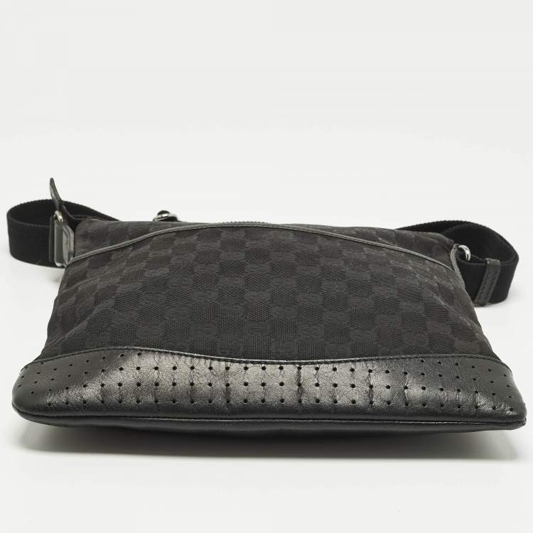 Pre Owned Gucci Black GG Canvas Flat Messenger Bag