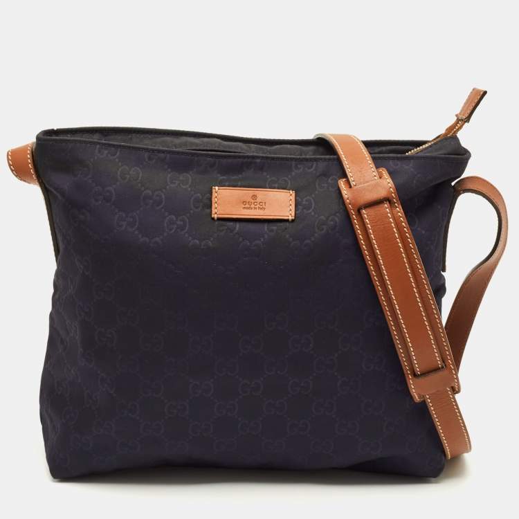 Pre Owned Gucci Navy Blue GG Nylon Messenger Bag