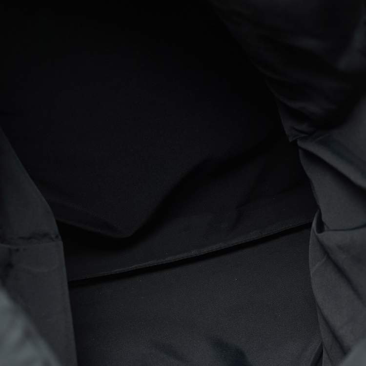 Pre Owned Gucci Angry Cat Beige/Black GG Supreme Canvas and Fabric Drawstring Backpacks