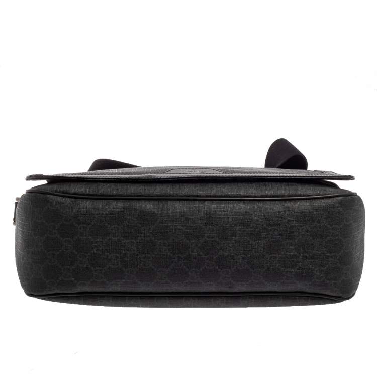 Pre Owned Gucci Black GG Supreme Canvas Messenger Bag