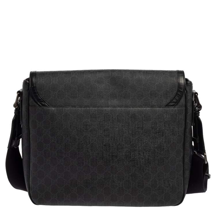 Pre Owned Gucci Black GG Supreme Canvas Messenger Bag