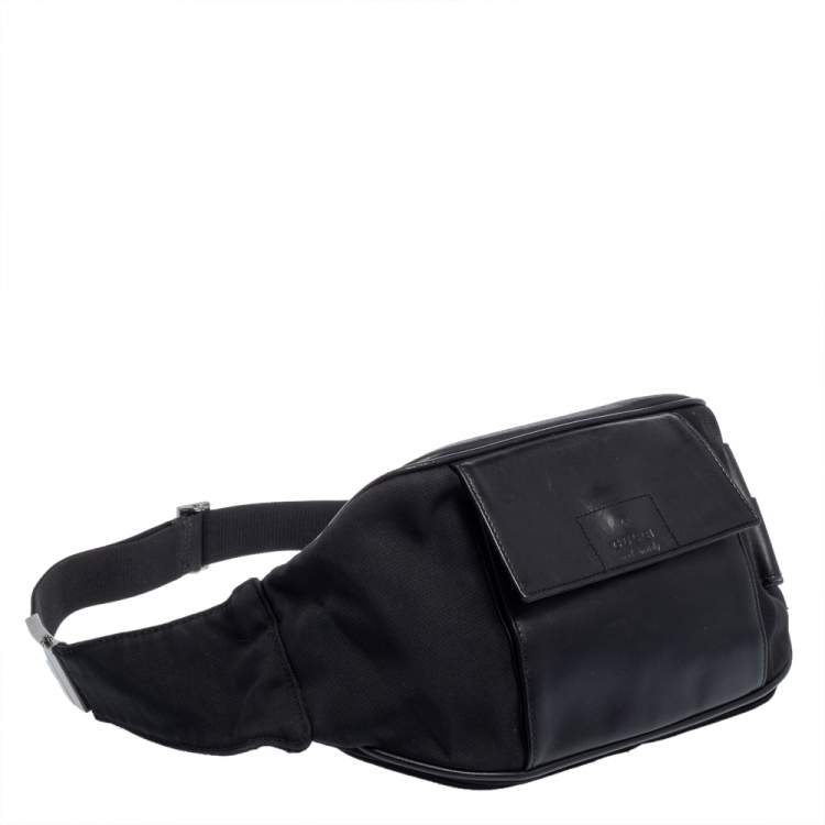 مملوكة مسبقًا Gucci Black Leather And Canvas Belt Bag