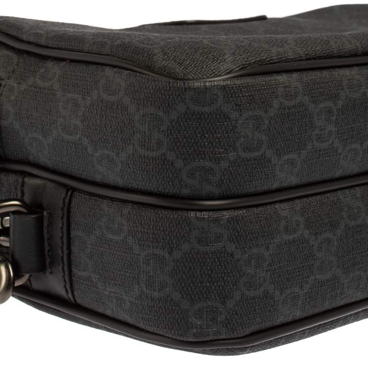 Pre Owned Gucci Black GG Supreme Canvas Wristlet Pouch