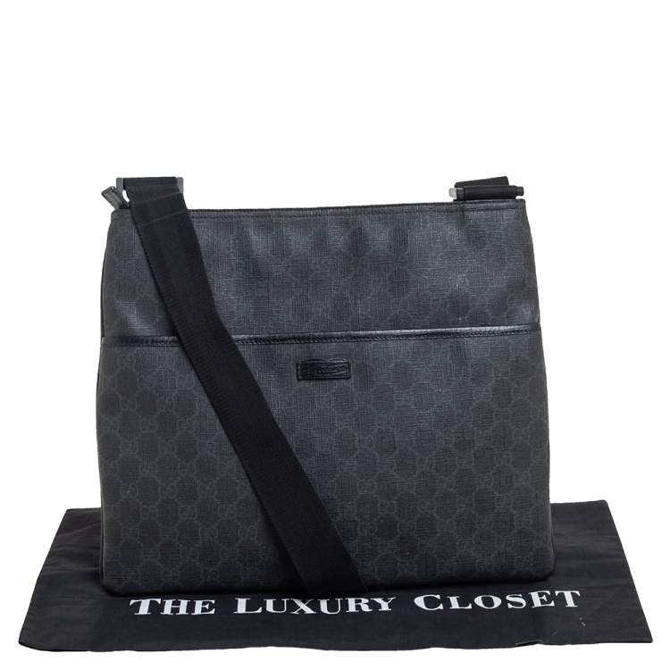 Pre Owned Gucci Black GG Supreme Canvas Medium Flat Messenger Bag