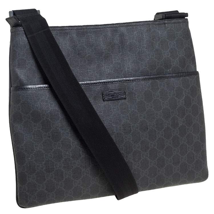 Pre Owned Gucci Black GG Supreme Canvas Medium Flat Messenger Bag