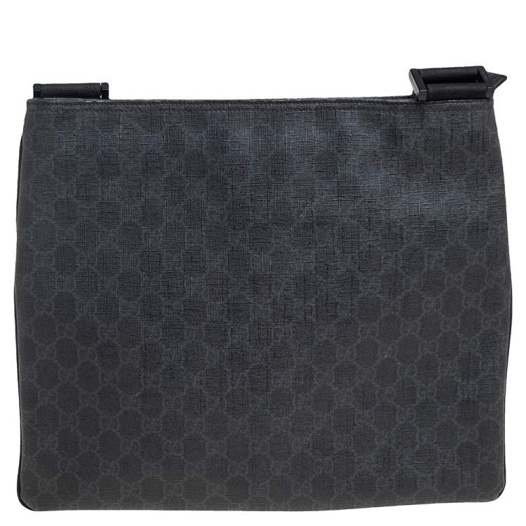 Pre Owned Gucci Black GG Supreme Canvas Medium Flat Messenger Bag