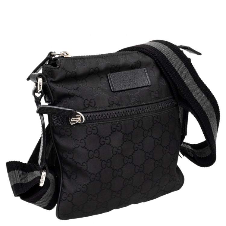 مملوكة مسبقًا Gucci Black GG Nylon and Leather Messenger Bag
