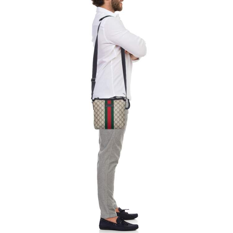 Pre Owned Gucci Beige/Black GG Supreme Canvas and Leather Vintage Web Messenger Bag
