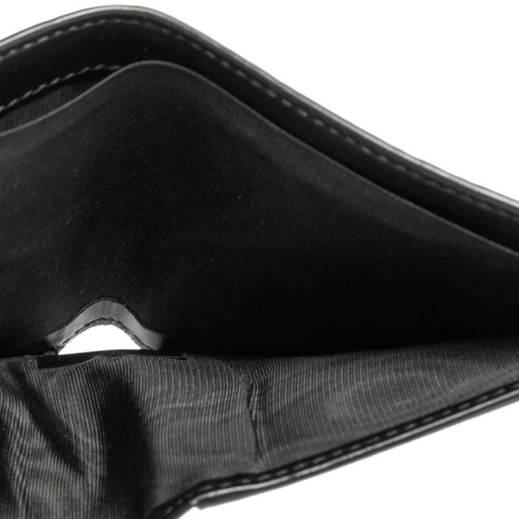 مملوكة مسبقًا Gucci Black Signature Leather Bifold Wallet