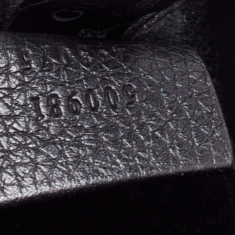 Pre Owned Gucci Black Leather Logo Print Zip Pouch