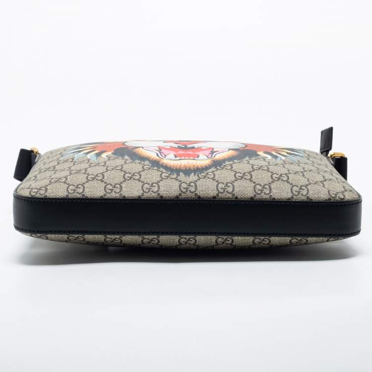 Pre Owned Gucci Beige/Black GG Supreme Canvas And Leather Angry Cat Print Flat Messenger Bag