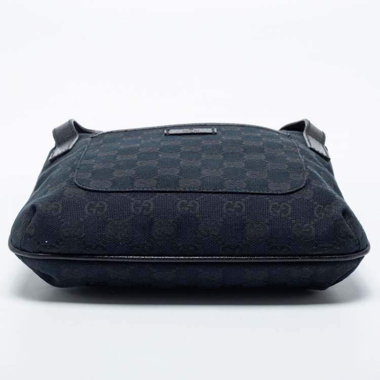 Pre Owned Gucci Black GG  Canvas And Leather Flat Messenger Bag
