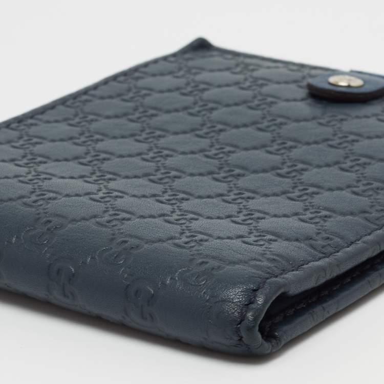 مملوكة مسبقًا Gucci Navy Blue Microguccissima Leather Bifold Wallet