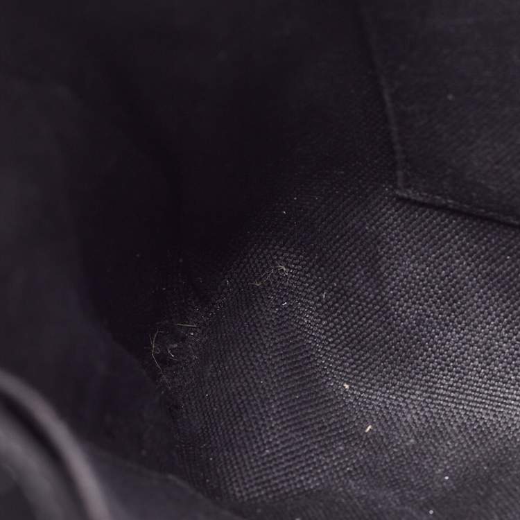 مملوكة مسبقًا Gucci Black GG Supreme Canvas Small Messenger Bag