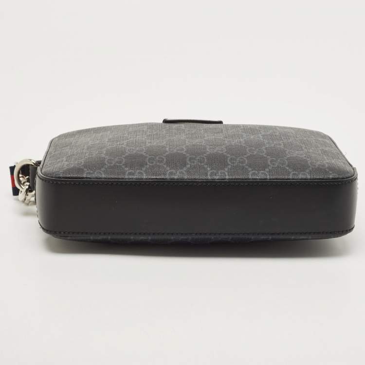 Pre Owned Gucci Black/Grey GG Supreme Canvas Wristlet Pouch