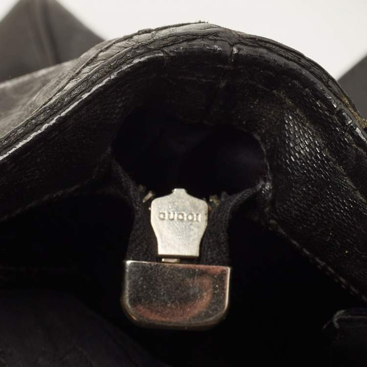 مملوكة مسبقًا Gucci Black GG Imprime Canvas Web Flat Messenger Bag