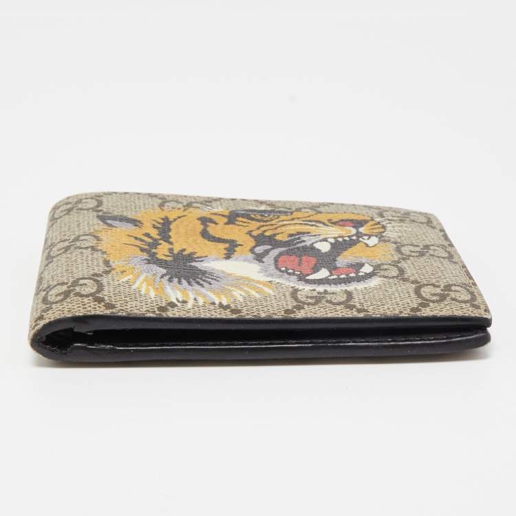 مملوكة مسبقًا Gucci Beige GG Supreme Canvas Tiger Print Bifold Wallet