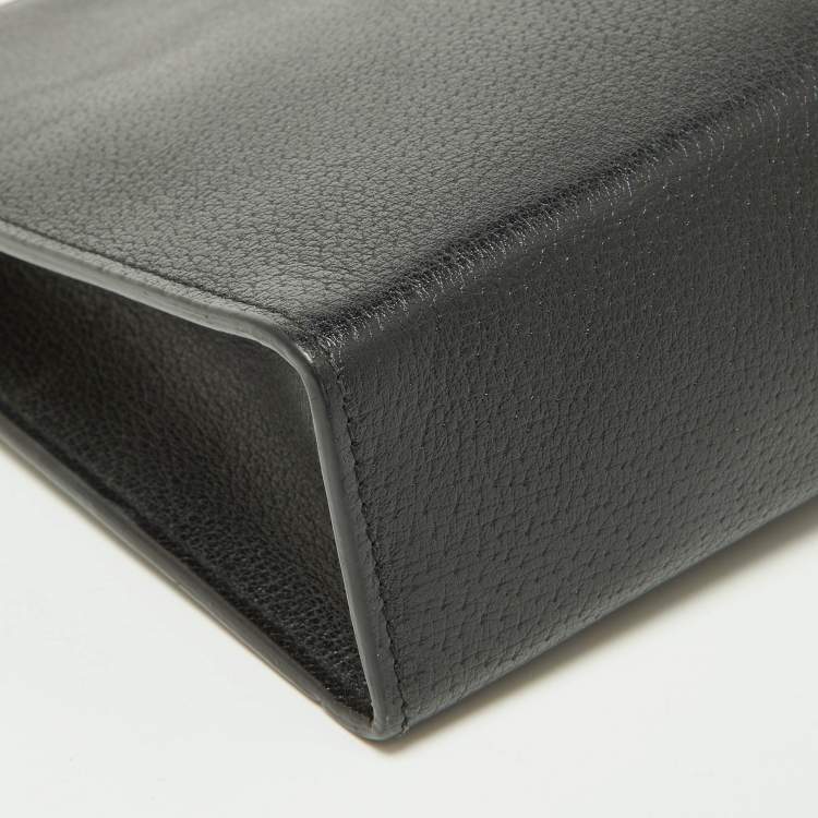 Pre Owned Gucci Black Leather Zip Pouch
