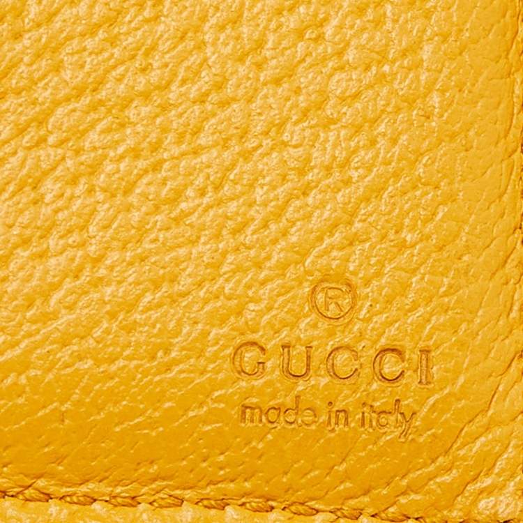 Pre Owned Gucci Beige GG Supreme Canvas and Leather Bifold Wallet