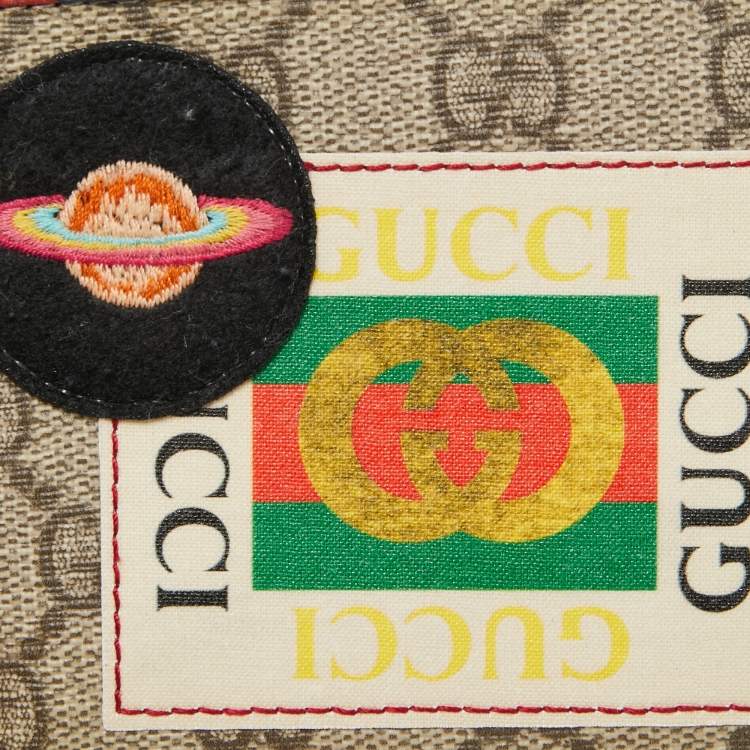 مملوكة مسبقًا  Gucci Beige GG Supreme Canvas Logo and Planet Patch Bifold Wallet