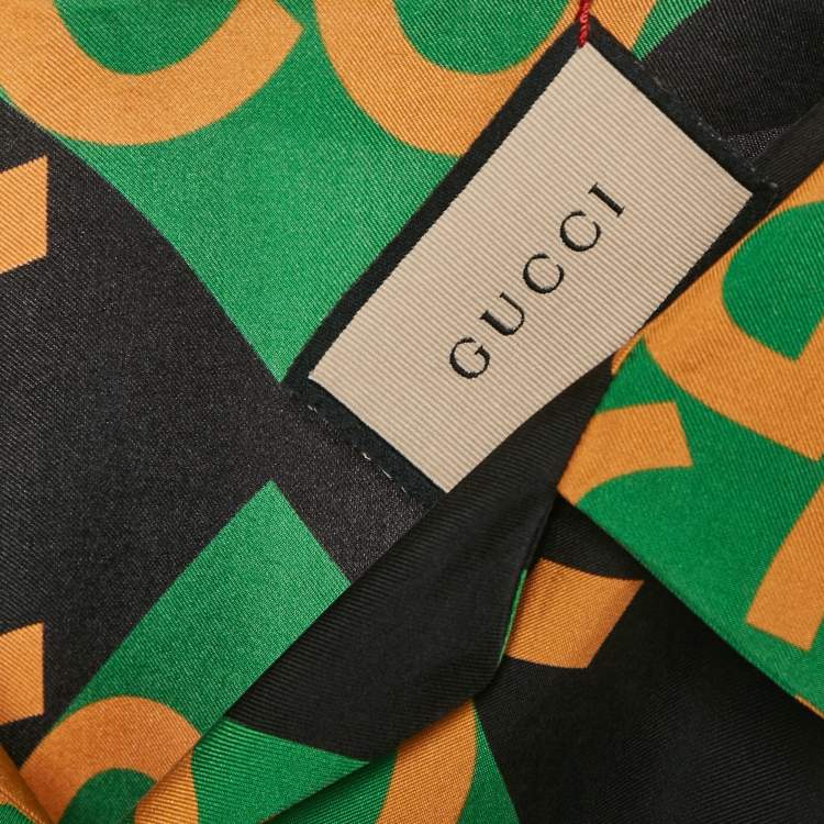 مملوكة مسبقًا Gucci Black Geometric Logo Print Silk Short Sleeve Shirt XS
