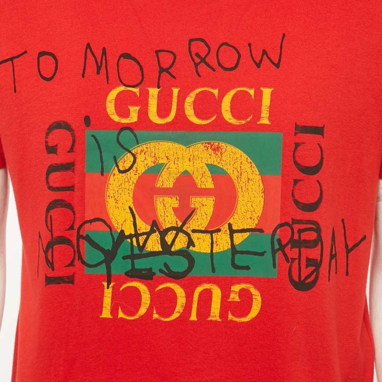 Pre Owned Gucci Red Jersey Tomorrow Is Now Yesterday Print T-Shirt S