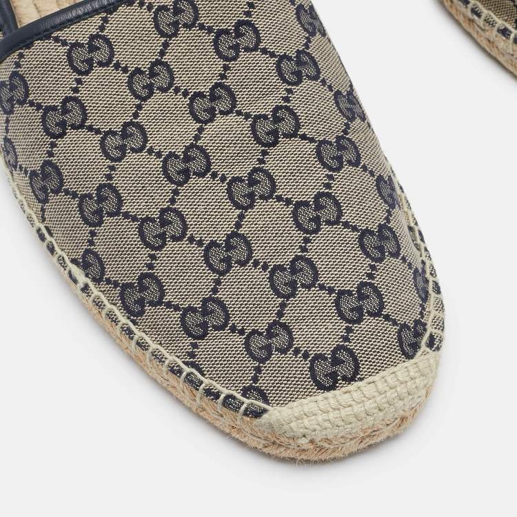 Pre Owned Gucci Beige/Navy Blue GG Canvas Espadrille Flats Size 47