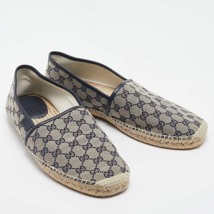 Pre Owned Gucci Beige/Navy Blue GG Canvas Espadrille Flats Size 47