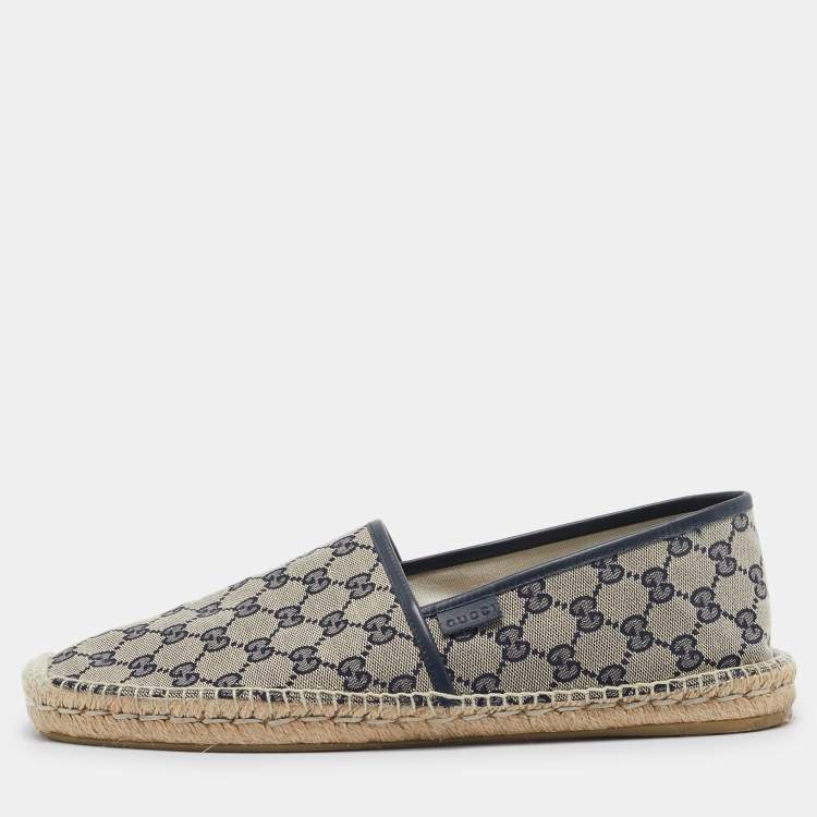 Pre Owned Gucci Beige/Navy Blue GG Canvas Espadrille Flats Size 47