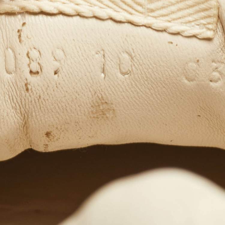 مملوكة مسبقًا Gucci Cream Leather Rhyton Lace Up Sneakers Size 44