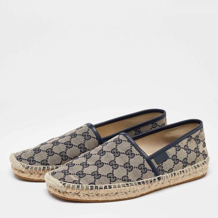 Pre Owned Gucci Beige/Navy Blue GG Canvas Espadrille Flats Size 40